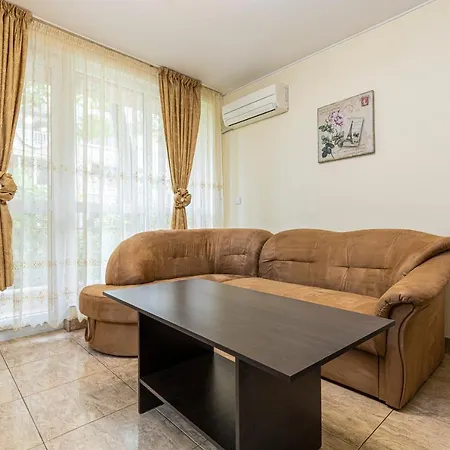 1bd In A Calm Area Near The Centre By Flat Mаnager