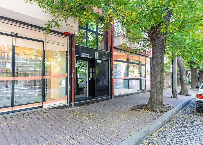 1bd In A Calm Area Near The Centre By Flat Mаnager Apartment *